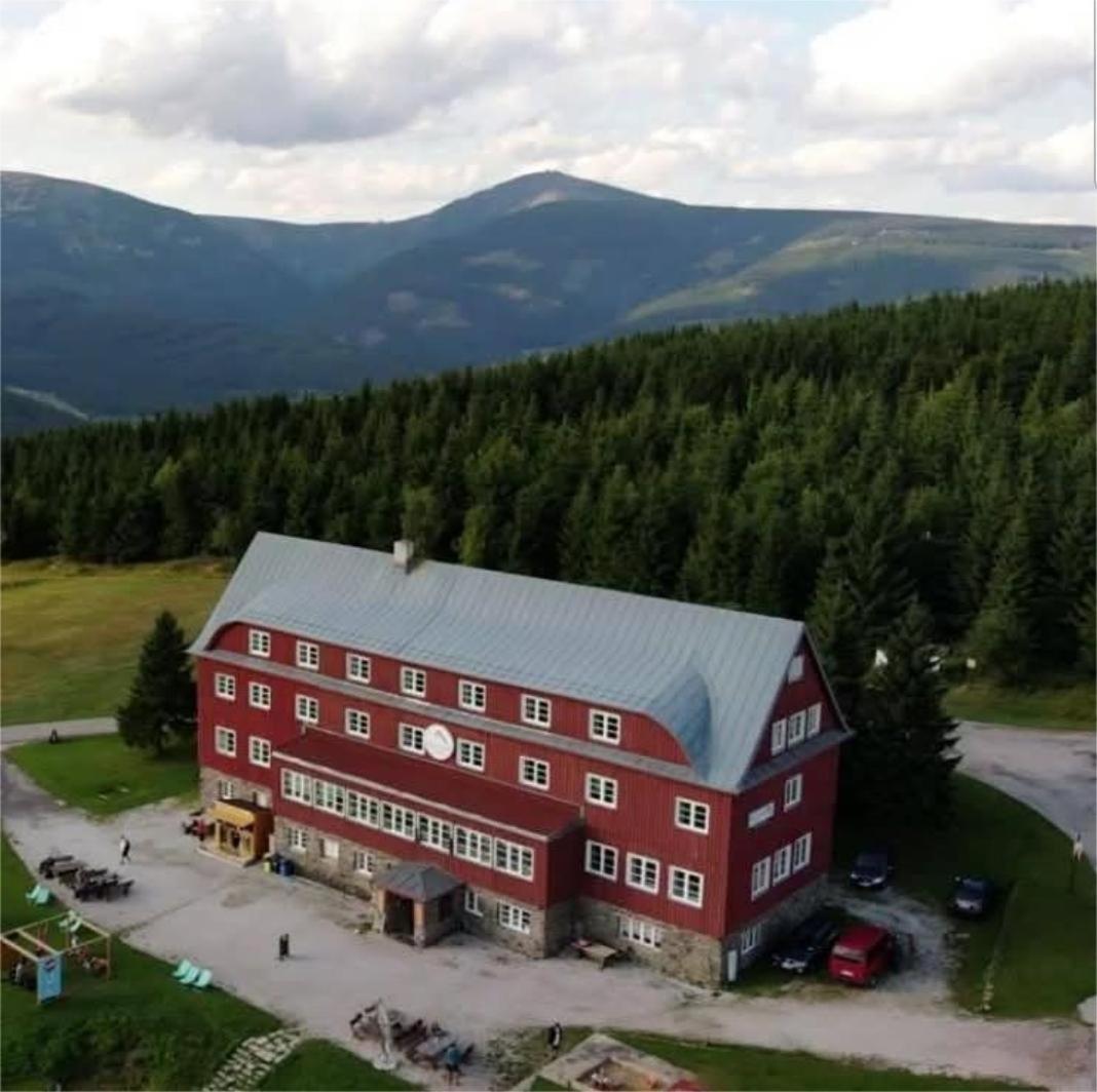 Prazska Bouda Hotel เปตส์ปอตสเนซโค ภายนอก รูปภาพ