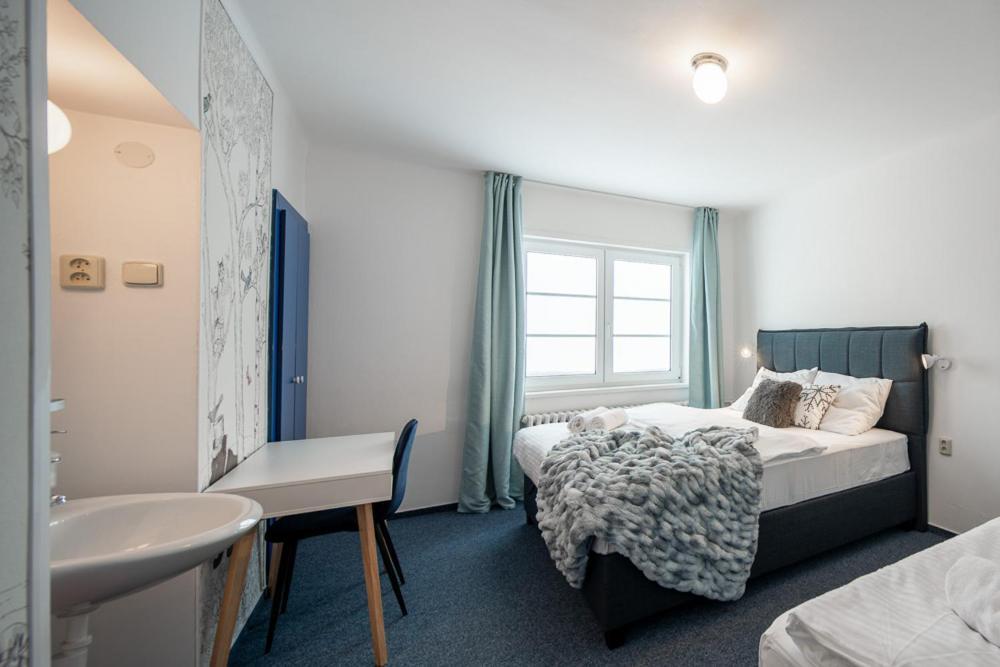 Prazska Bouda Hotel เปตส์ปอตสเนซโค ภายนอก รูปภาพ