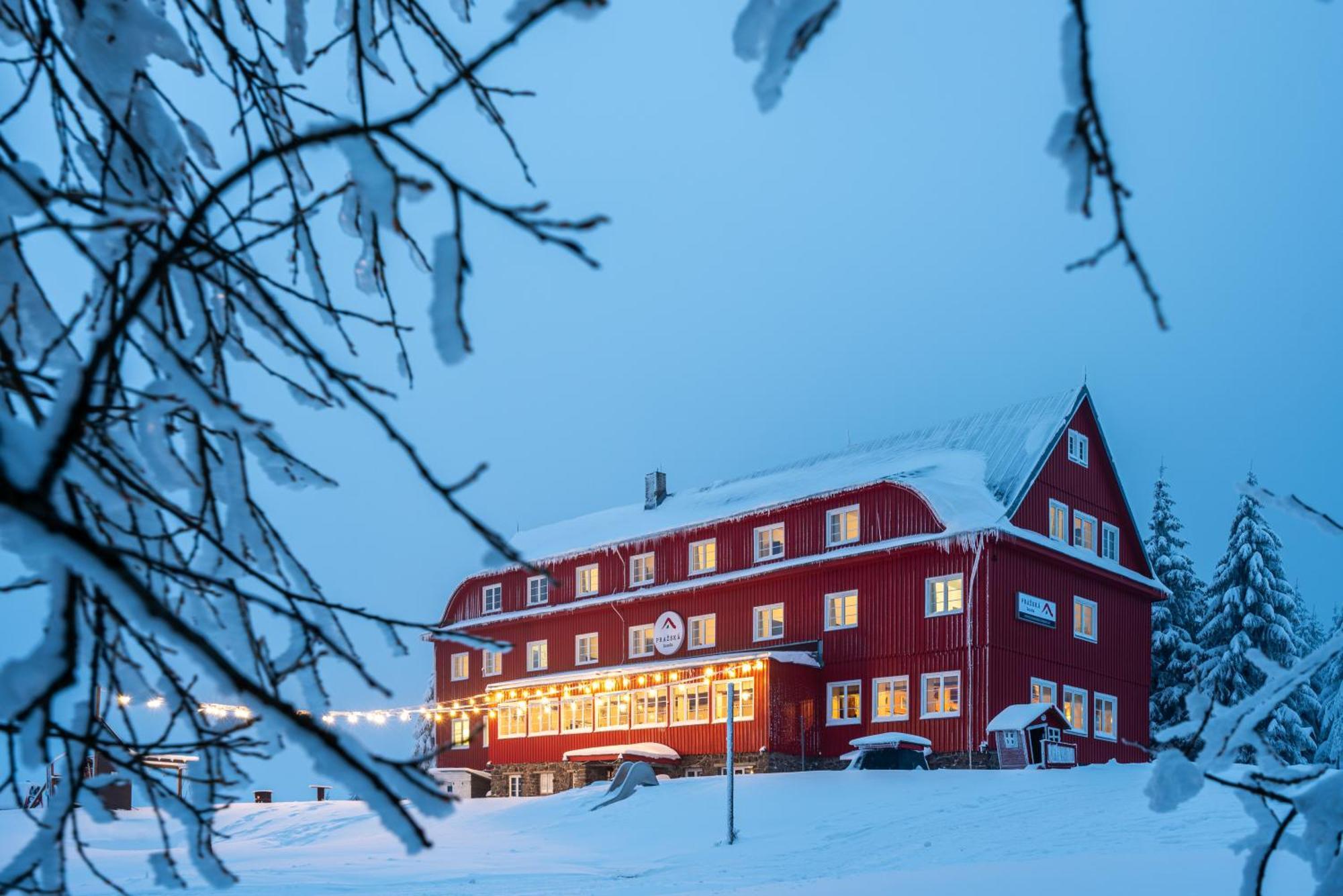 Prazska Bouda Hotel เปตส์ปอตสเนซโค ภายนอก รูปภาพ